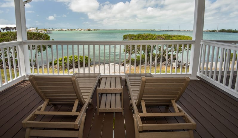Hawks Cay Sunset Village Exterior - Deck